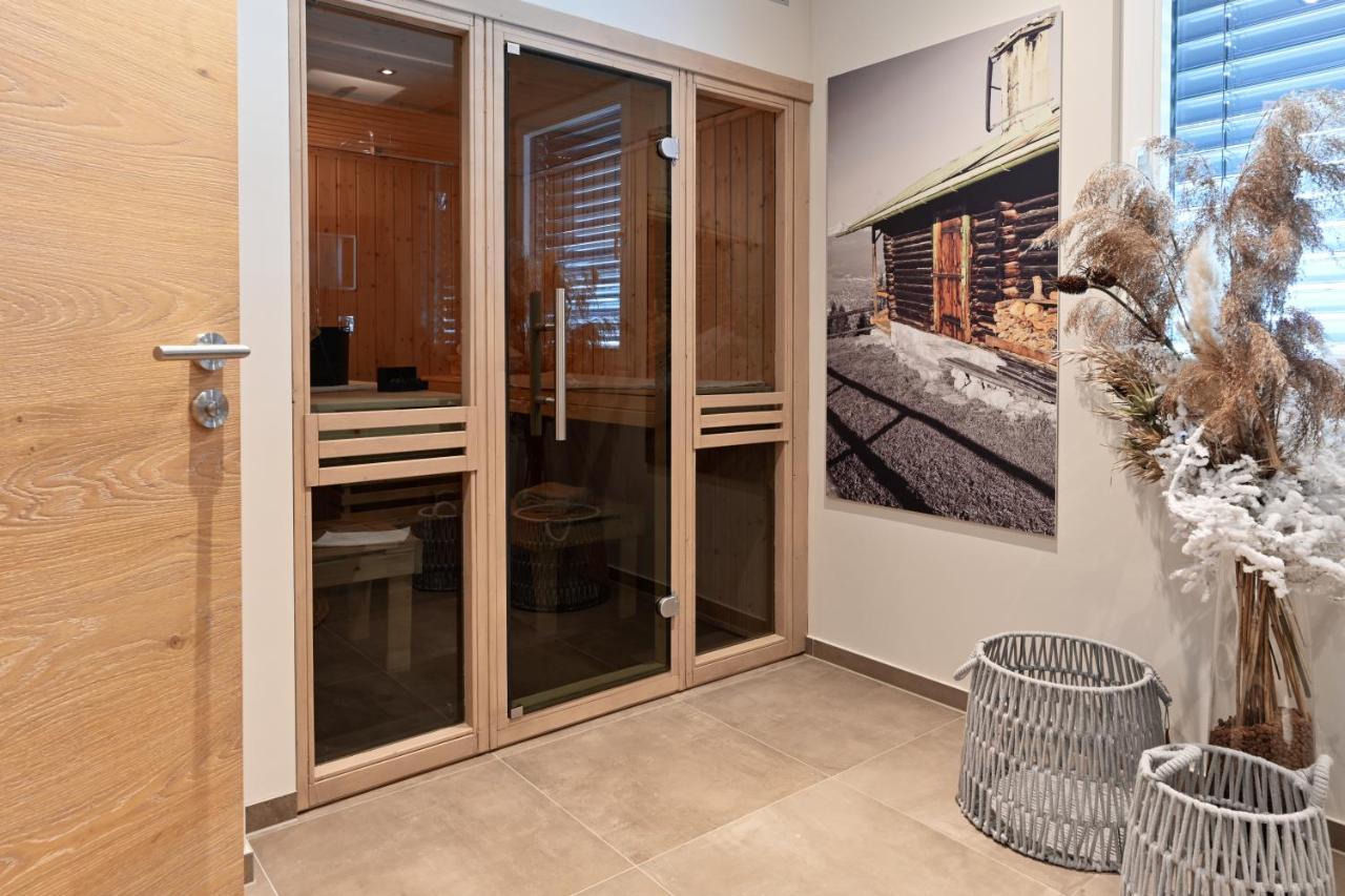 Boutique Chalets Alpi - Private Sauna & Cinema Garmisch-Partenkirchen Bagian luar foto