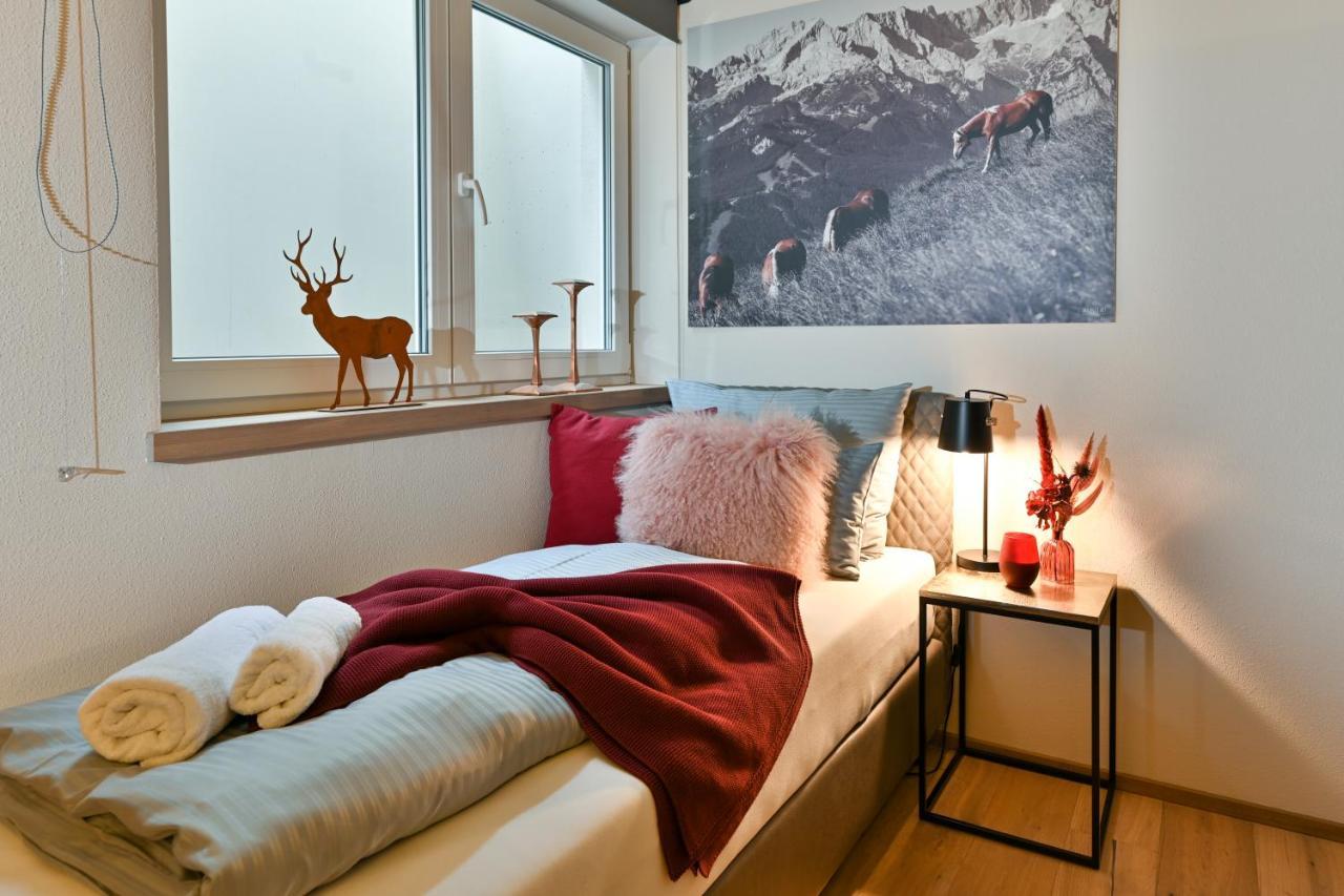 Boutique Chalets Alpi - Private Sauna & Cinema Garmisch-Partenkirchen Bagian luar foto