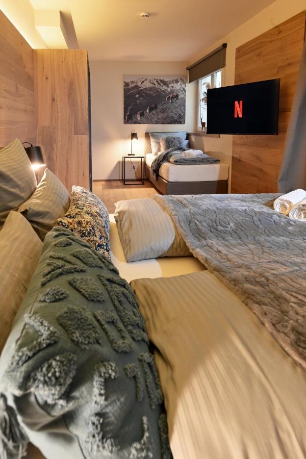 Boutique Chalets Alpi - Private Sauna & Cinema Garmisch-Partenkirchen Bagian luar foto