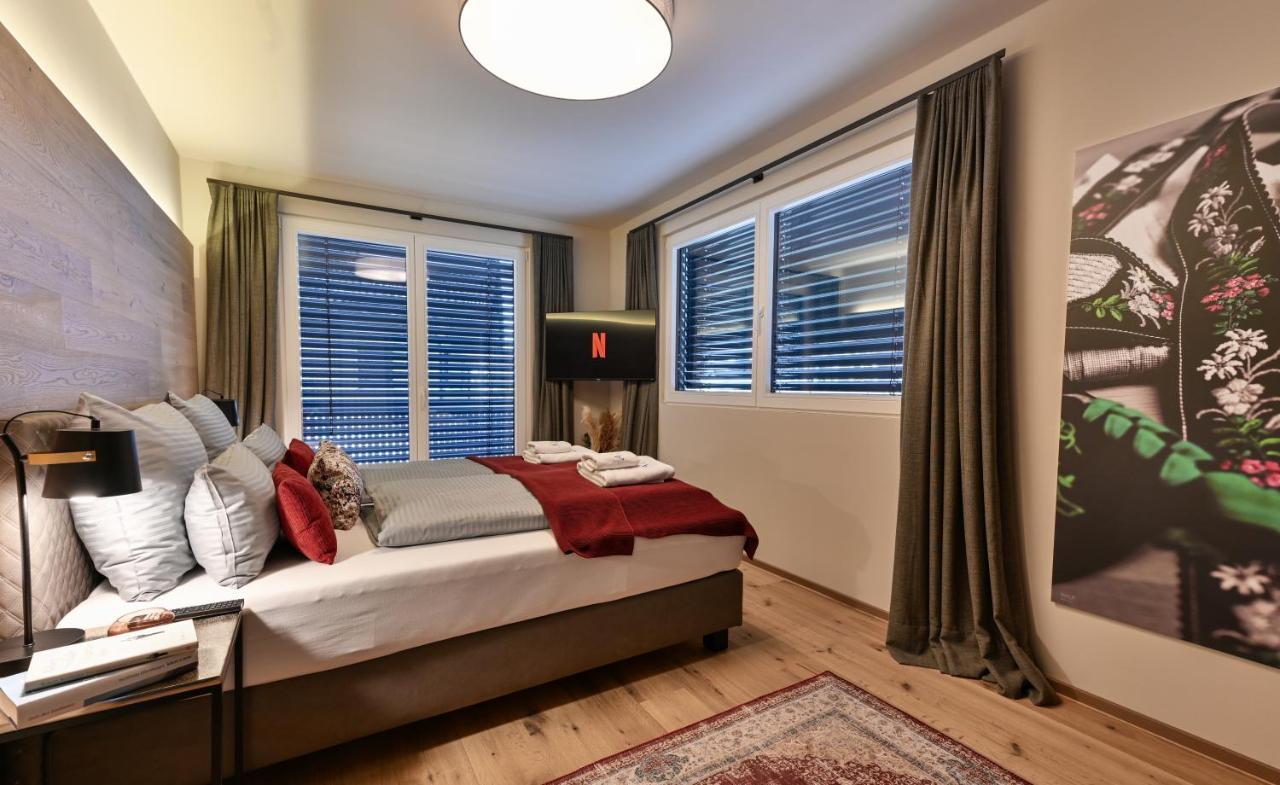 Boutique Chalets Alpi - Private Sauna & Cinema Garmisch-Partenkirchen Bagian luar foto
