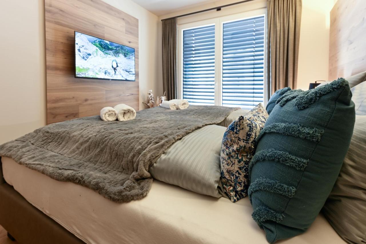 Boutique Chalets Alpi - Private Sauna & Cinema Garmisch-Partenkirchen Bagian luar foto