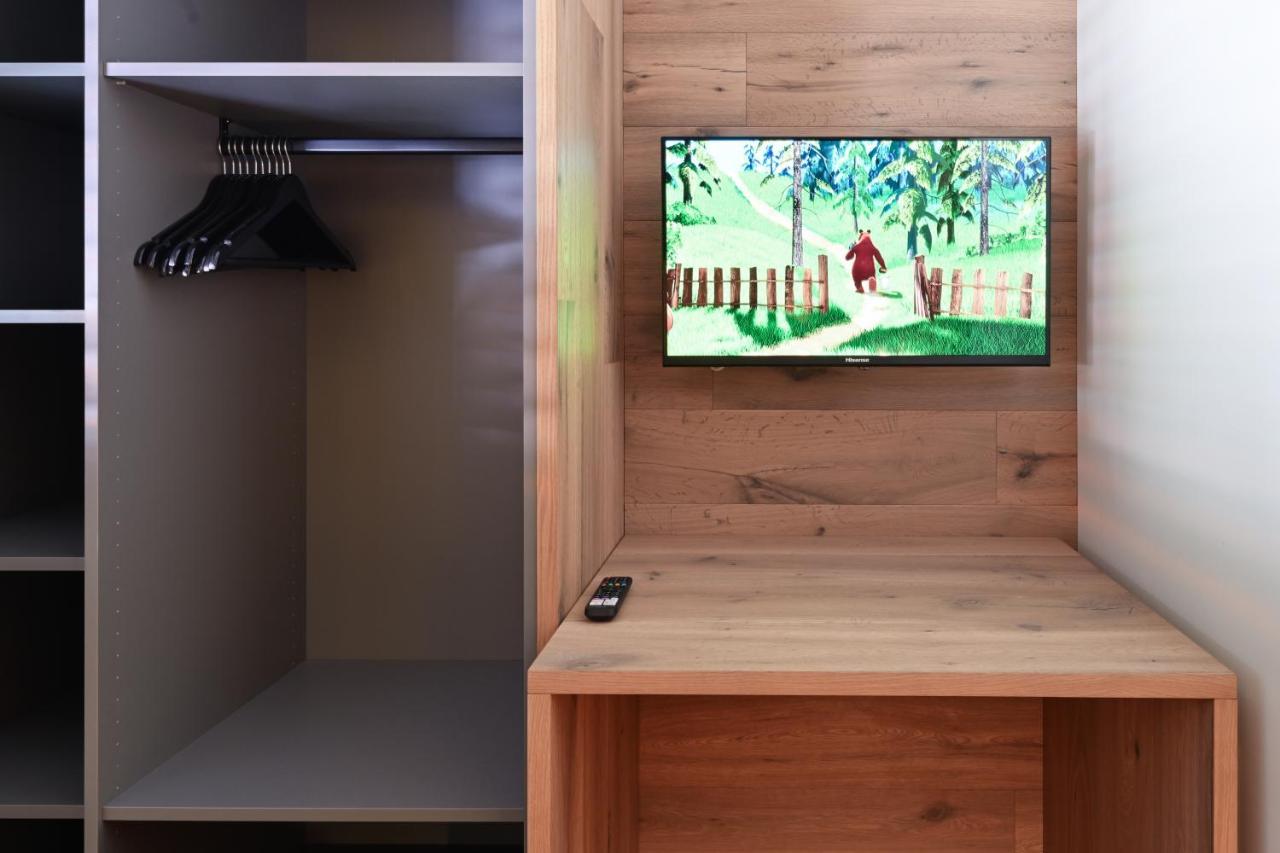 Boutique Chalets Alpi - Private Sauna & Cinema Garmisch-Partenkirchen Bagian luar foto