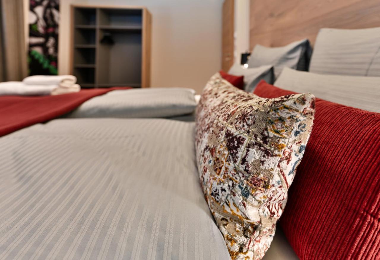 Boutique Chalets Alpi - Private Sauna & Cinema Garmisch-Partenkirchen Bagian luar foto