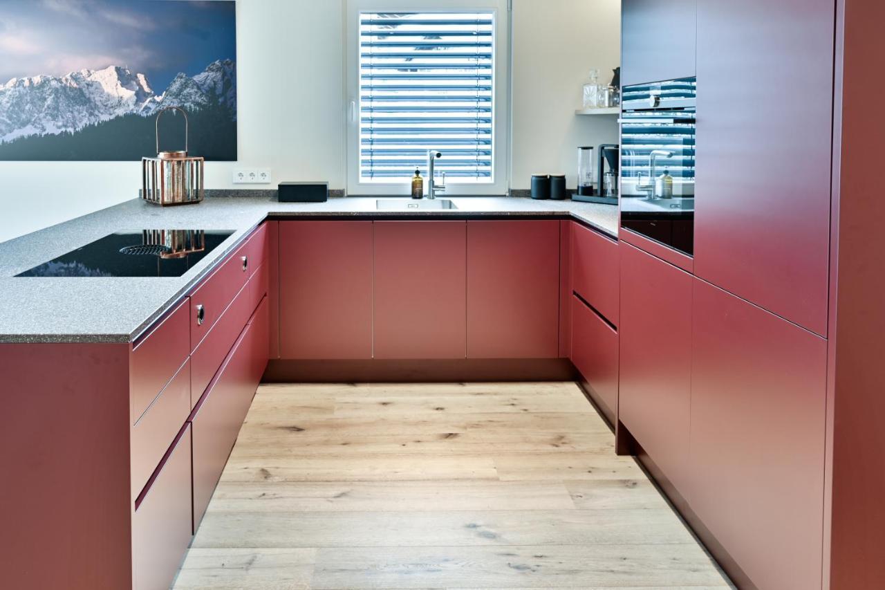 Boutique Chalets Alpi - Private Sauna & Cinema Garmisch-Partenkirchen Bagian luar foto