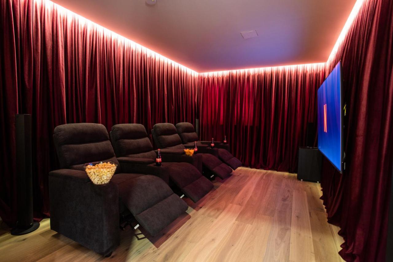Boutique Chalets Alpi - Private Sauna & Cinema Garmisch-Partenkirchen Bagian luar foto