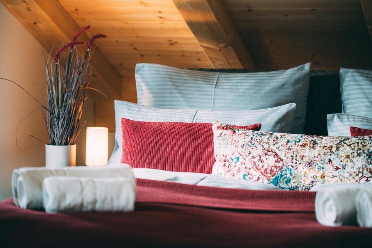 Boutique Chalets Alpi - Private Sauna & Cinema Garmisch-Partenkirchen Bagian luar foto