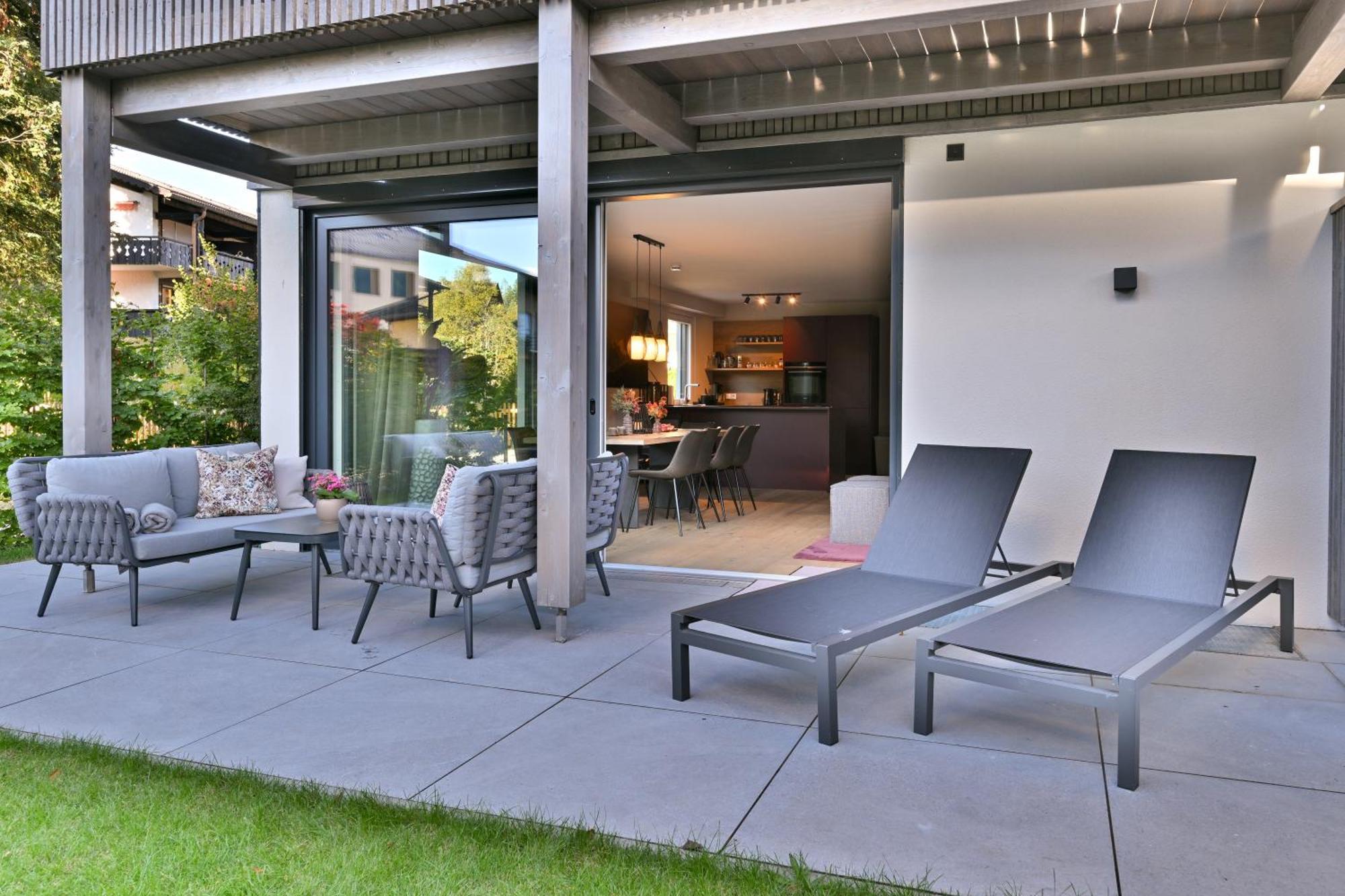 Boutique Chalets Alpi - Private Sauna & Cinema Garmisch-Partenkirchen Bagian luar foto